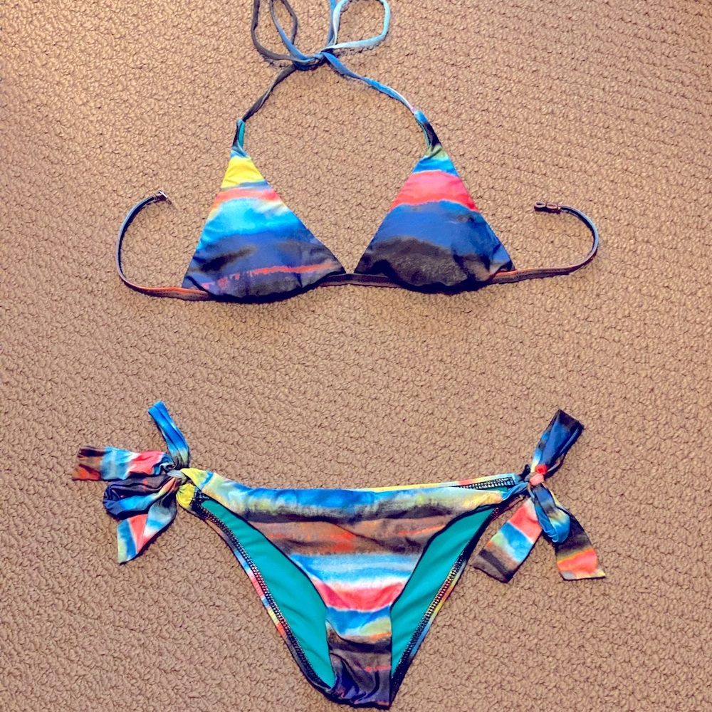 Hurley Triangle Bikini Size Small